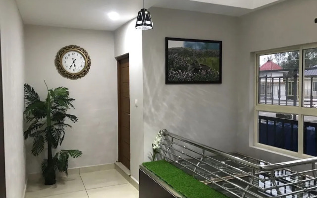 MehaKira Holiday Inn