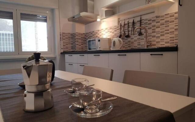 Apartment with 2 bedrooms in Roma with WiFi