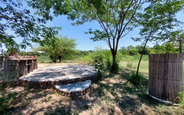 Mobola Lodge