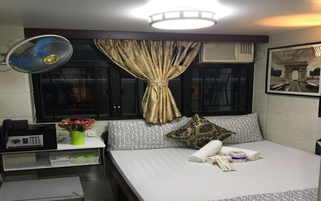 Skylark Hostel