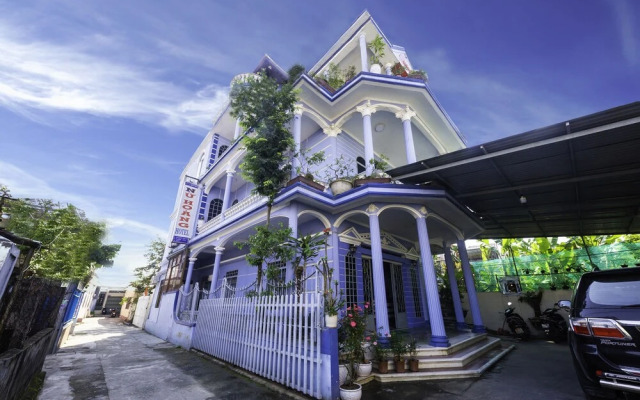 OYO 718 Nu Hoang Hotel