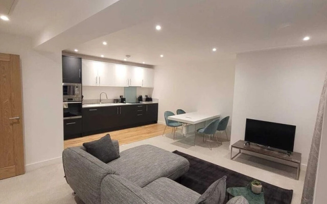 Luxury 1 Bed Flat In The Heart Of Rochester