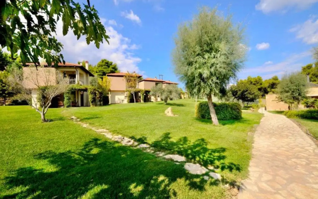 Sani Polyastron Hotel & Spa