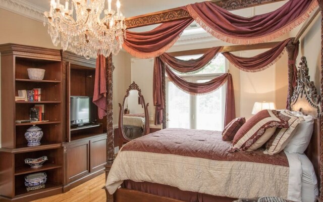 Rosewood Manor Bed & Breakfast