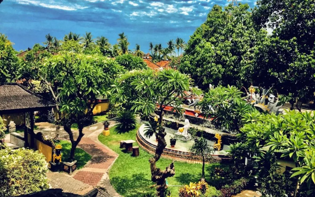Bali Taman Lovina Resort & Spa Suites