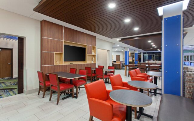 Holiday Inn Express And Suites Moses Lake, an IHG Hotel