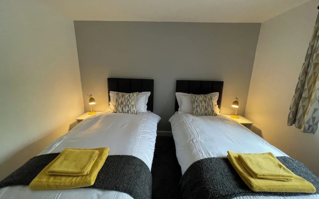 Cosy & Comfortable Apt with Parking