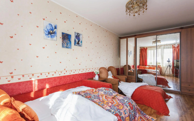 Moment House in the Podrezkovo microdistrict