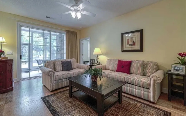 Exclusive Greenbriar Condo W/ Golf & Beach Shuttle Condo