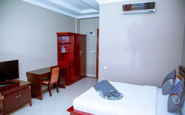Greenlight Hotel
