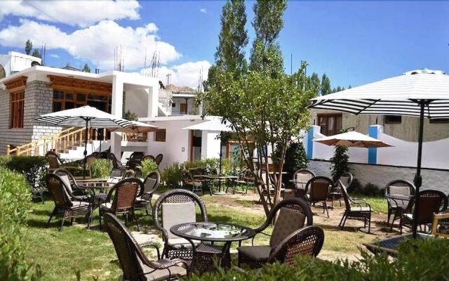 Hotel Rafica