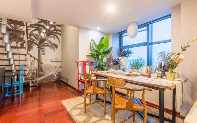 Summer Flower Apartment