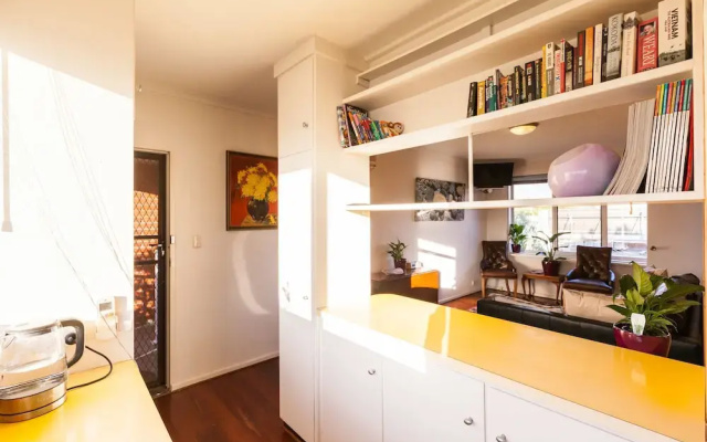 ELEANOR, 1BDR Fitzroy North Apartment