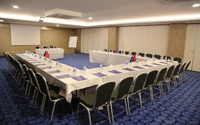 Turunc Premium Hotel