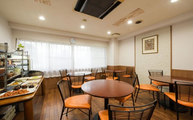 Cerezo Hotel