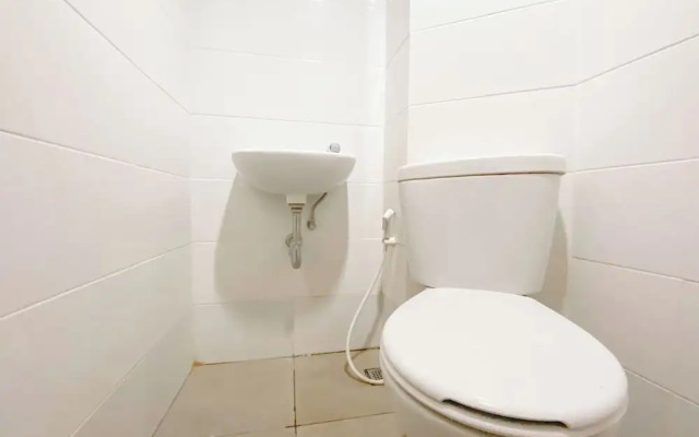 Simple White Studio Apartment At The Alton Semarang