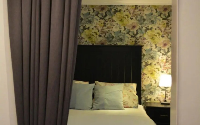 Suite 17