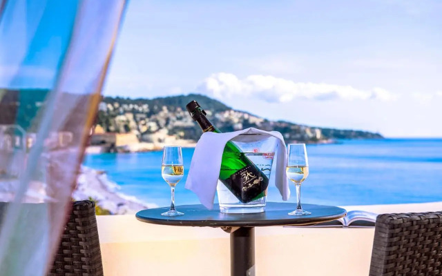 Отель West End Nice