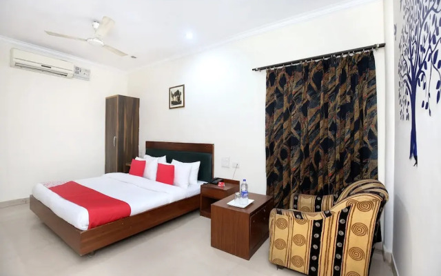 OYO Rooms Sector 7 Madhya Marg
