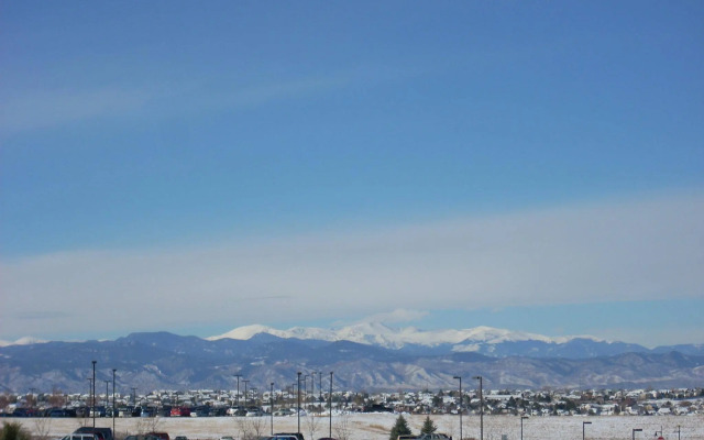 Holiday Inn Express & Suites Englewood Denver South by IHG