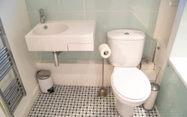 1 Bedroom Battersea Flat