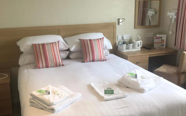 Monarch Hotel