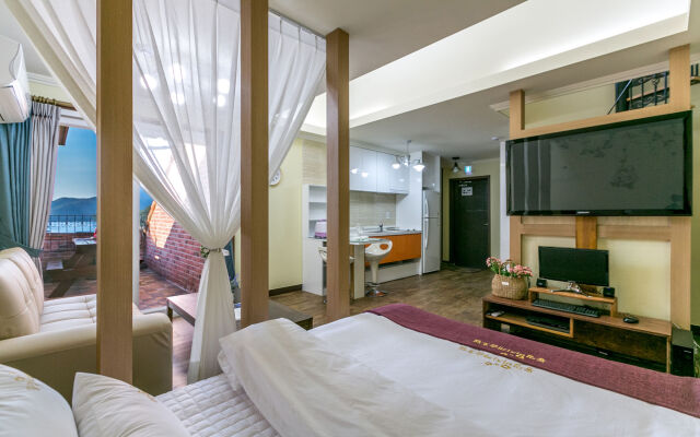 Tongyeong Beachcastle Resort