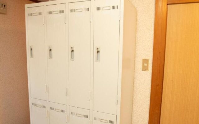 Lazy House - Hostel