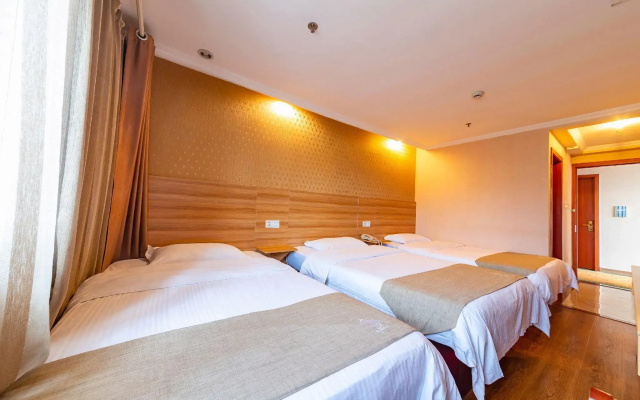 GreenTree Inn Chongqing Shiqiaopu Computer City Light Rail Stine Express Hotel