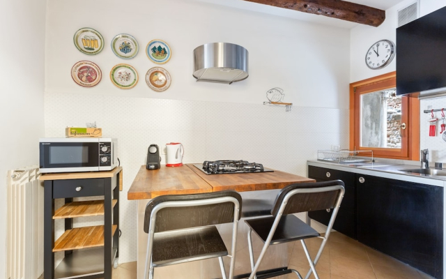 Riva Di Biasio Lovely Flat