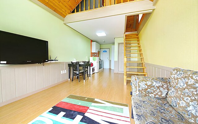 Gyeongpo Starry Love Song House Pension
