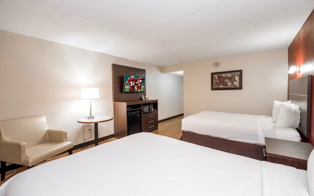 Red Roof Inn PLUS+ & Suites Knoxville West-Cedar Bluff