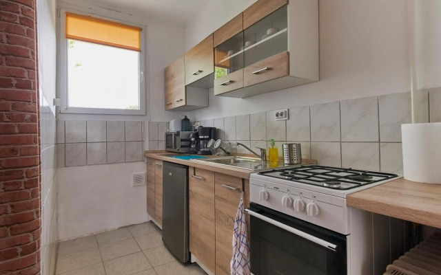 LEM Suburban Apartment