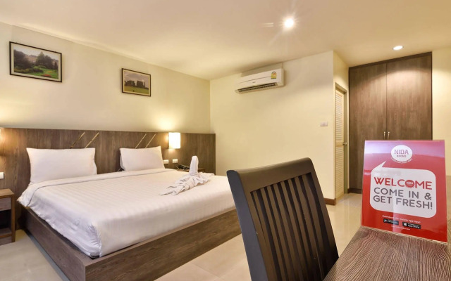 NIDA Rooms Patong Silk House