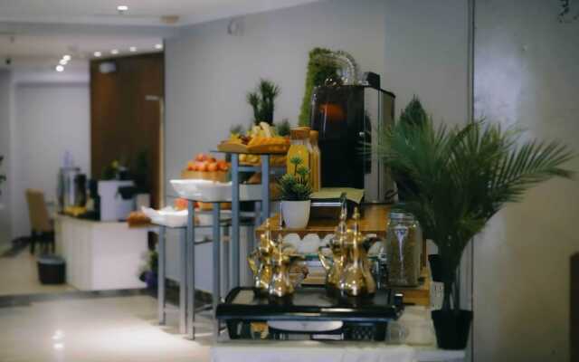 Nour Al Thuria Hotel