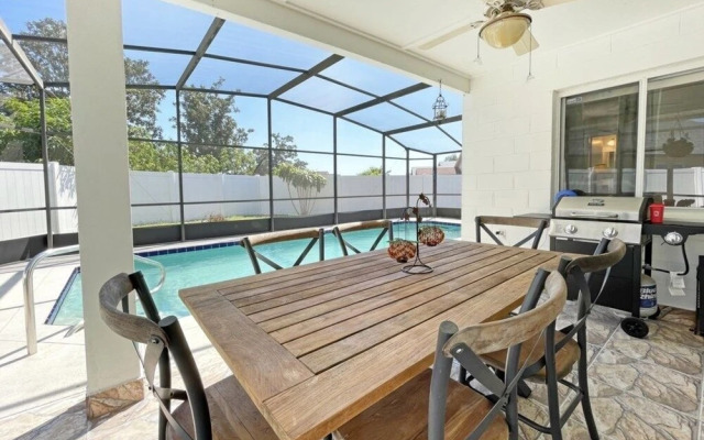 Montego Sunrise 3 Bedroom Home by Redawning