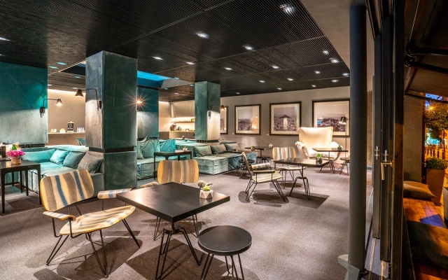 Periscope Hotel