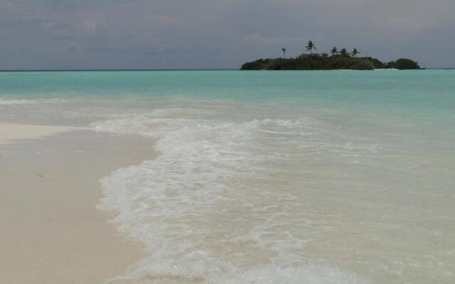 Rasdhoo Island Inn Beachfront