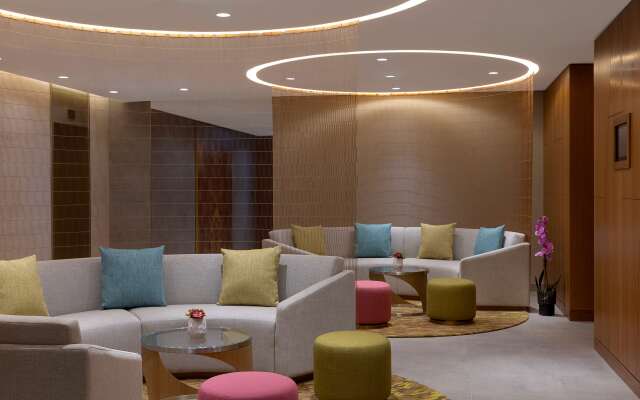 Doubletree By Hilton Sharjah Waterfront Hotel & Suites