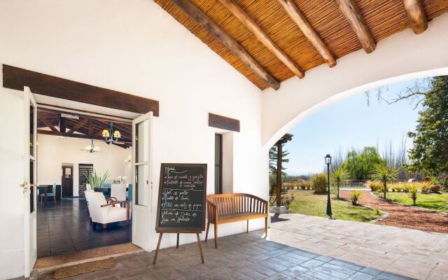 Postales by DOT Boutique