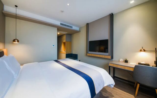Motel168 Shanghai Qi Bao Inn