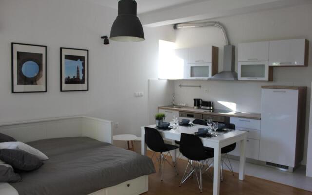 Smile & Enjoy Apartments