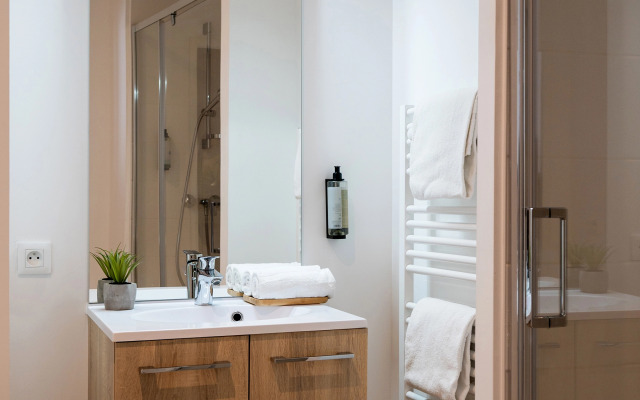 Nemea Appart Hotel Coliseum Amiens Centre