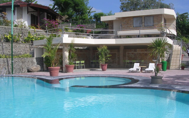 Bukit Senggigi Hotel