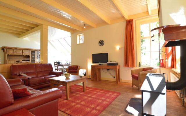Beautiful Holiday Home in Dwingeloo With Garden