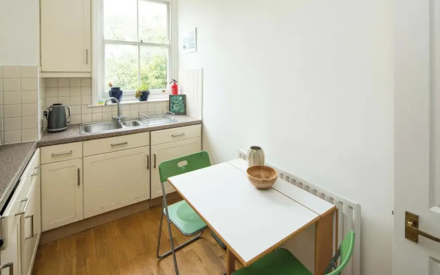 1BD Flat Stoke Newington Well Connected City Centre