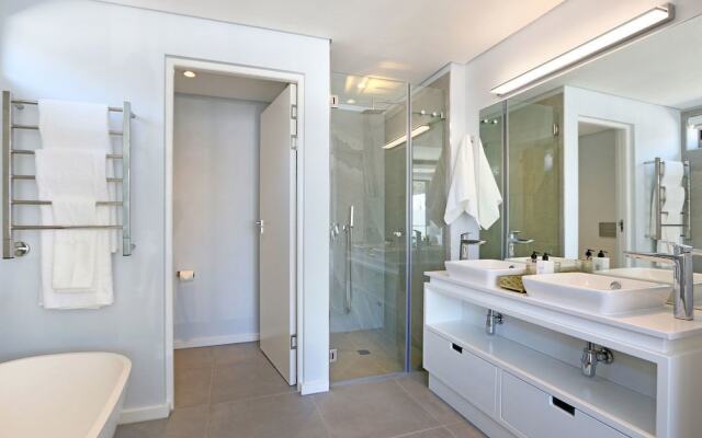 Four on C luxury Suites by Totalstay