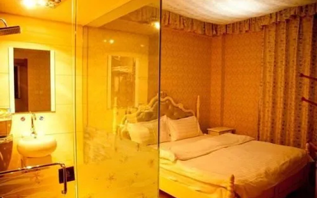 Yuxi Lucky 5 Million Fast Hotel