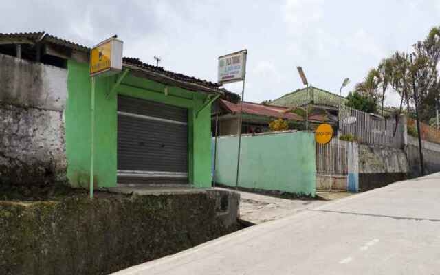 SPOT ON 90003 Villa Tawang
