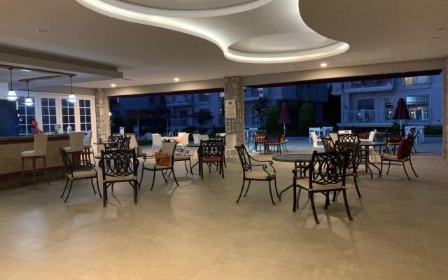 Define Beach Suites